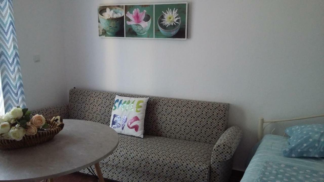 ني كارفالي Maria Apartments المظهر الخارجي الصورة
