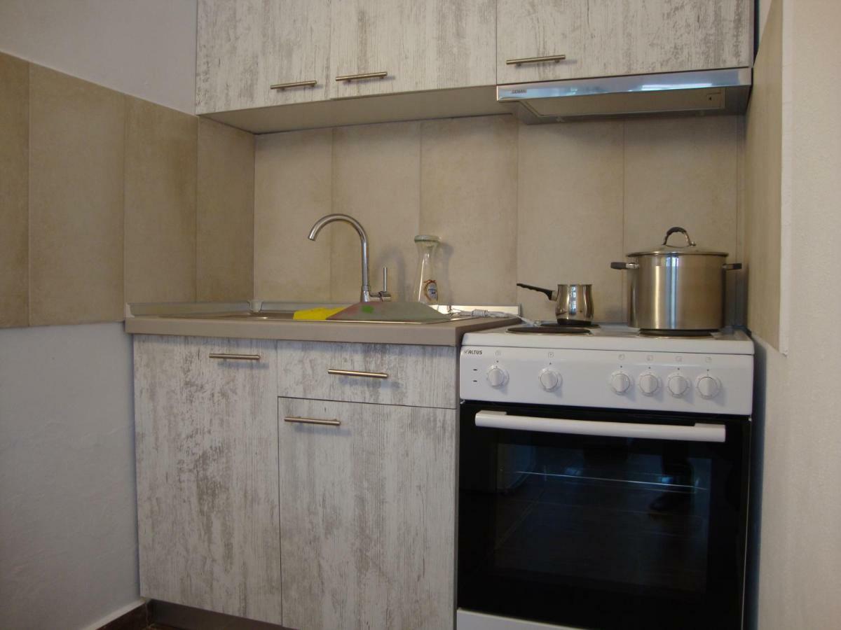 ني كارفالي Maria Apartments المظهر الخارجي الصورة