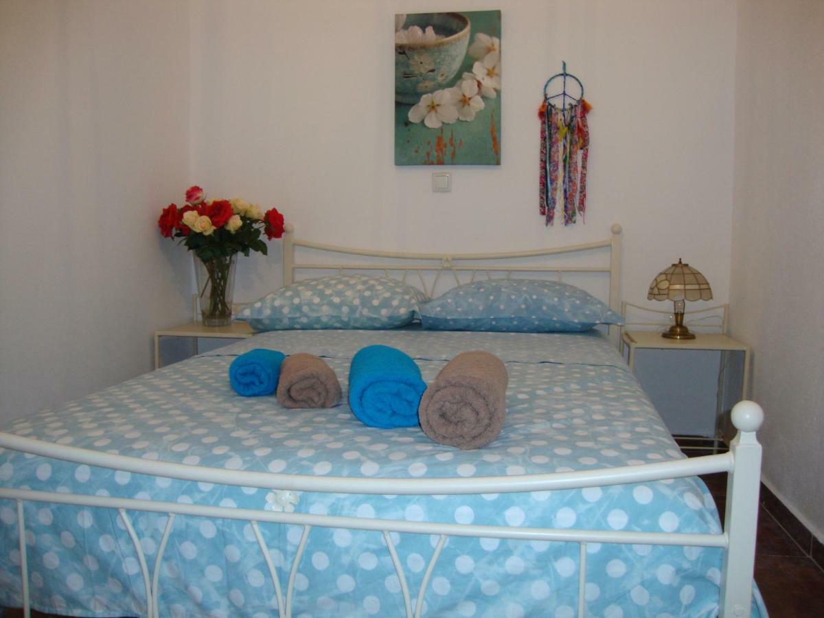 ني كارفالي Maria Apartments المظهر الخارجي الصورة