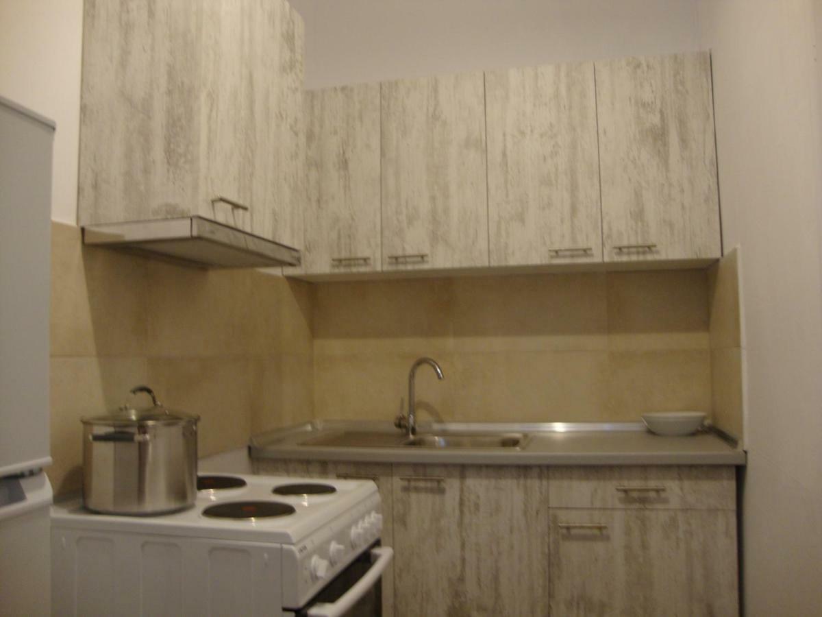ني كارفالي Maria Apartments المظهر الخارجي الصورة
